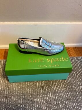 Kate Spade Genevieve Silver Metallic Leather Penny Loafers Flats 5M